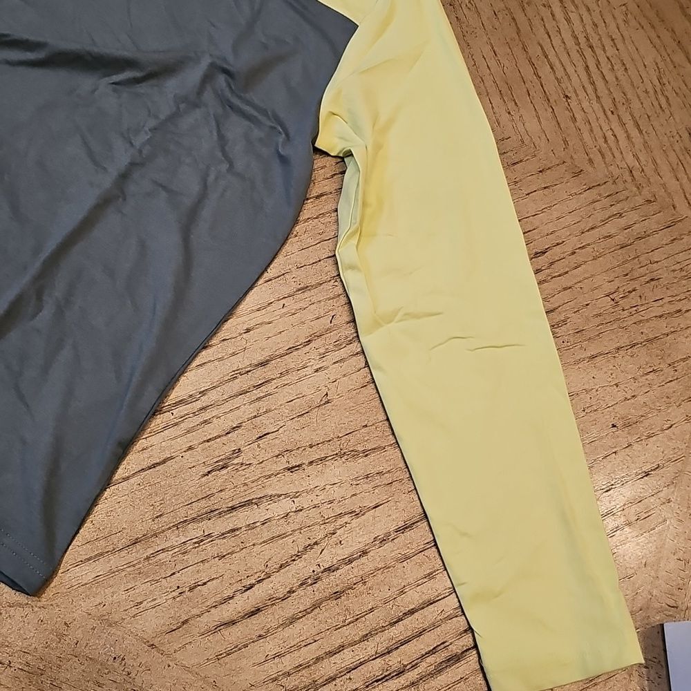 Long Sleeve Lime Green Long Sleeve Shirt Size L NWOT - Picture 4 of 9